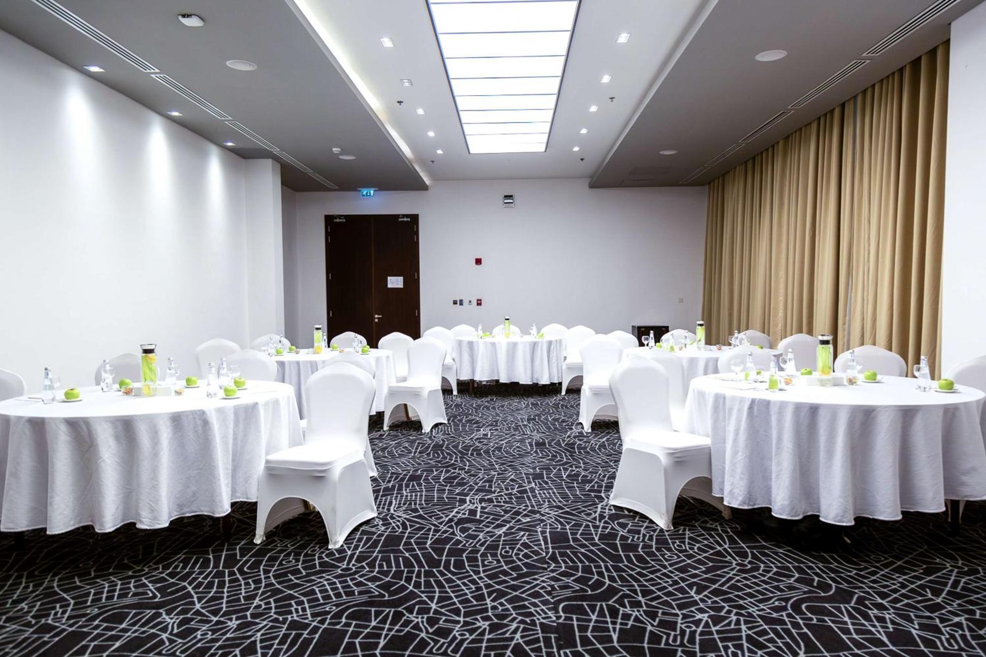 Radisson Hotel & Apartments Dammam Industrial City Dış mekan fotoğraf